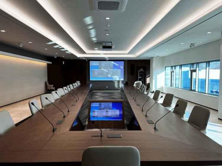Meeting Rooms & Boardrooms